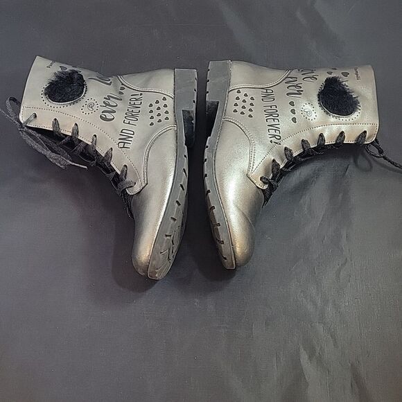 FOREVER 21 LACE UP SIDE ZIPPER CLOSURE ANKLE BOOT - Picture 11 of 15